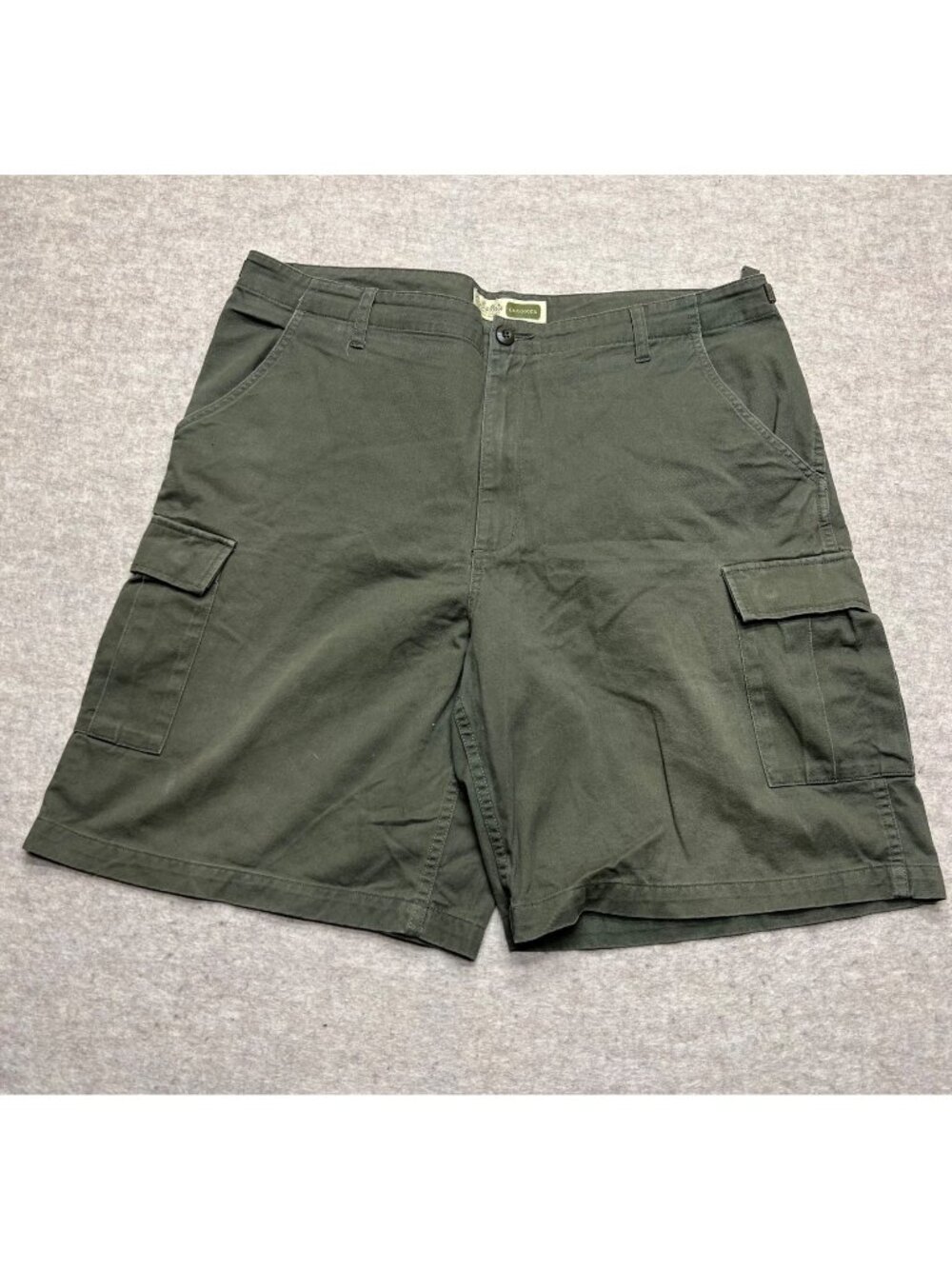 Cabela's Outdoors Military Green Cargo Shorts Khaki Outdoor 42 9.5" Inseam